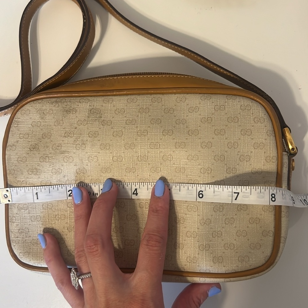Authenticated Vintage Gucci GG Coated Canvas Leather Crossbody 007•59•0095 - Picture 5 of 16